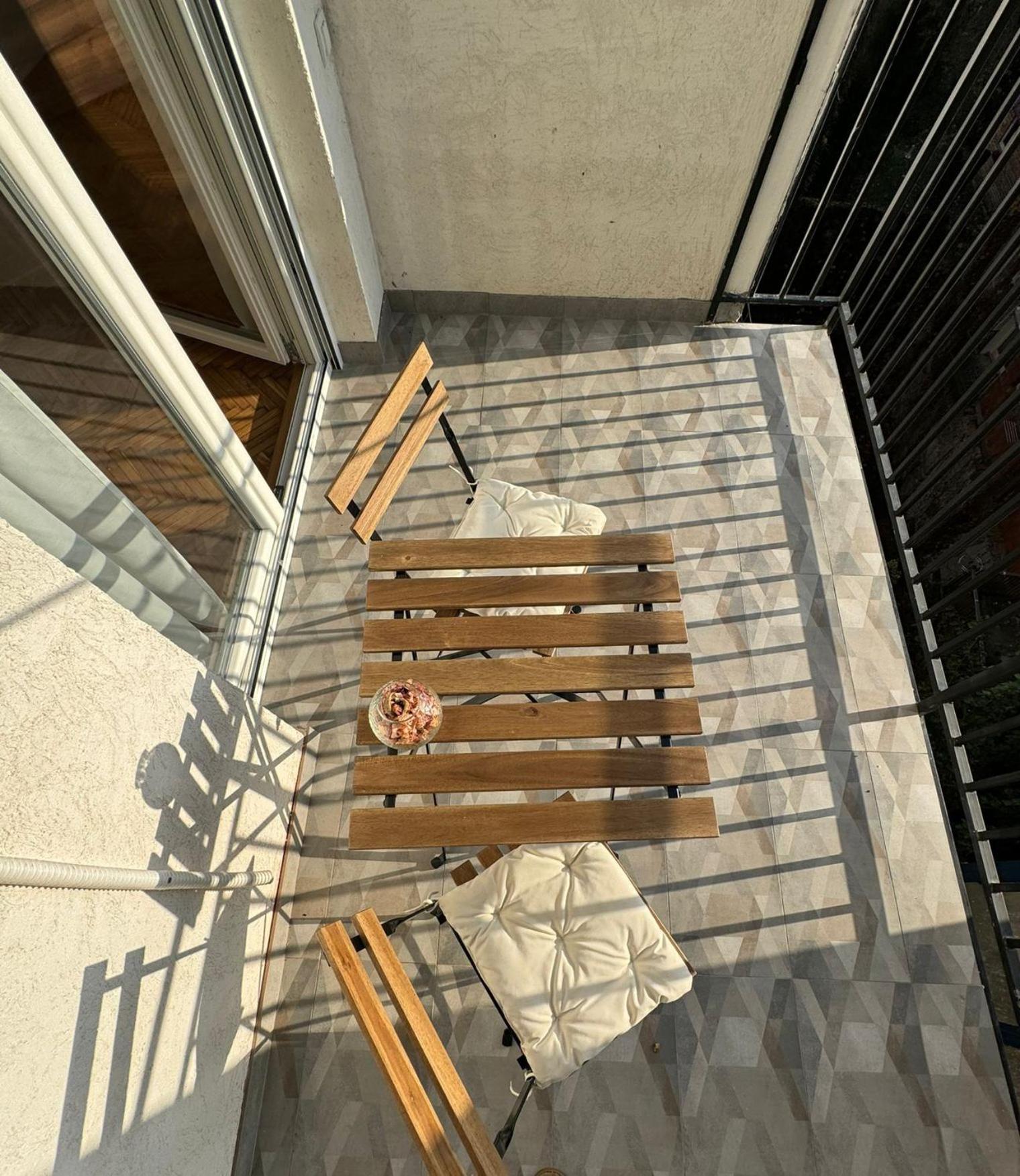 Balconia Sunny Apartment In Centre Of Belgrad Exteriör bild