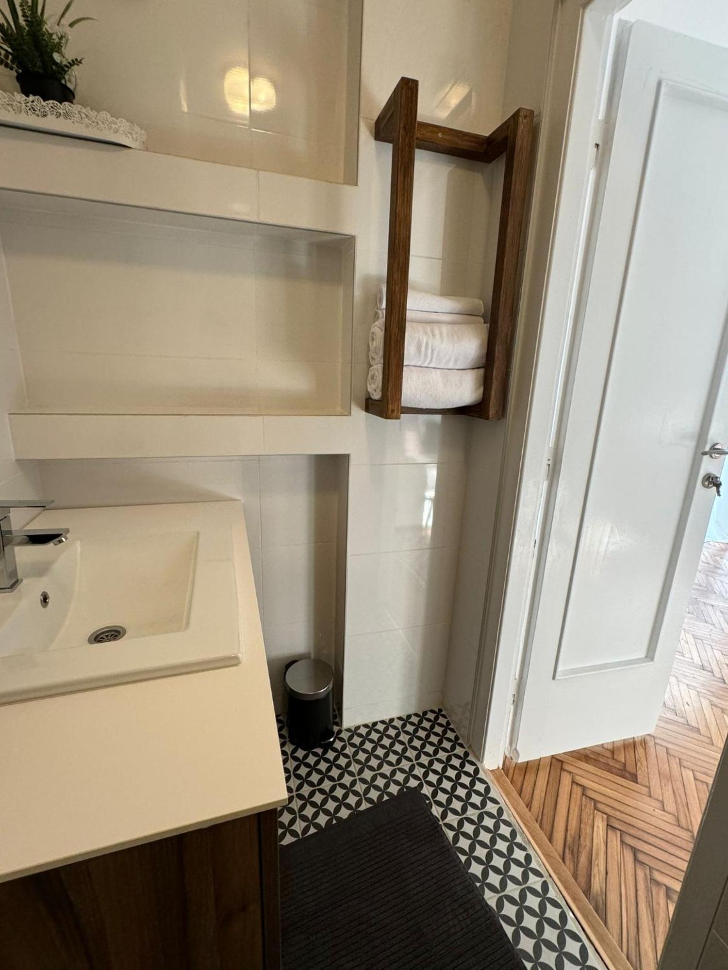 Balconia Sunny Apartment In Centre Of Belgrad Exteriör bild