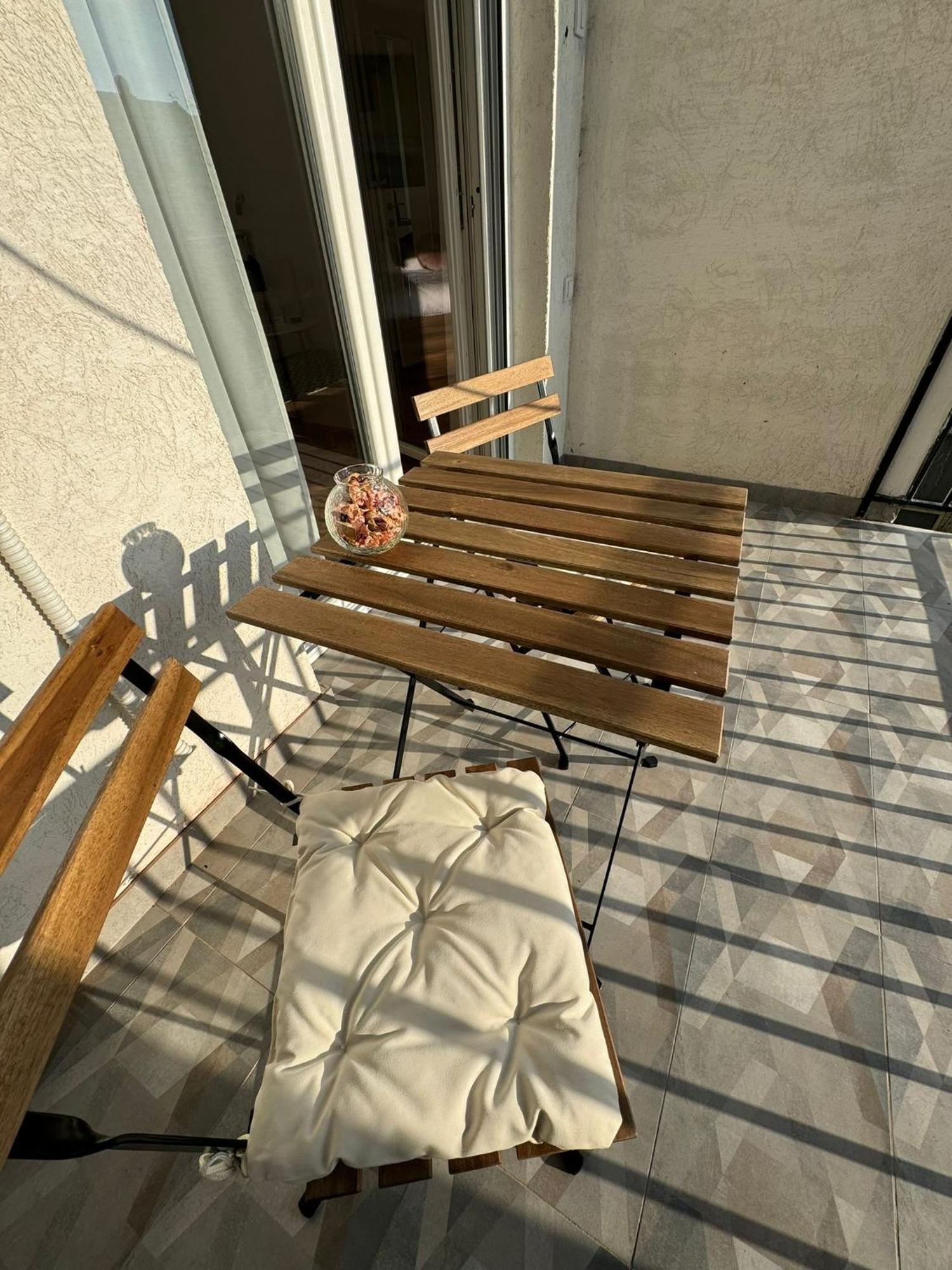 Balconia Sunny Apartment In Centre Of Belgrad Exteriör bild
